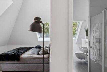 HOCHWERTIGES PENTHOUSE AM S-BHF. WAIDMANNSLUST*SCHNELLE ANBINDUNG*AUFZUG*STELLPLATZ 4 zimmer