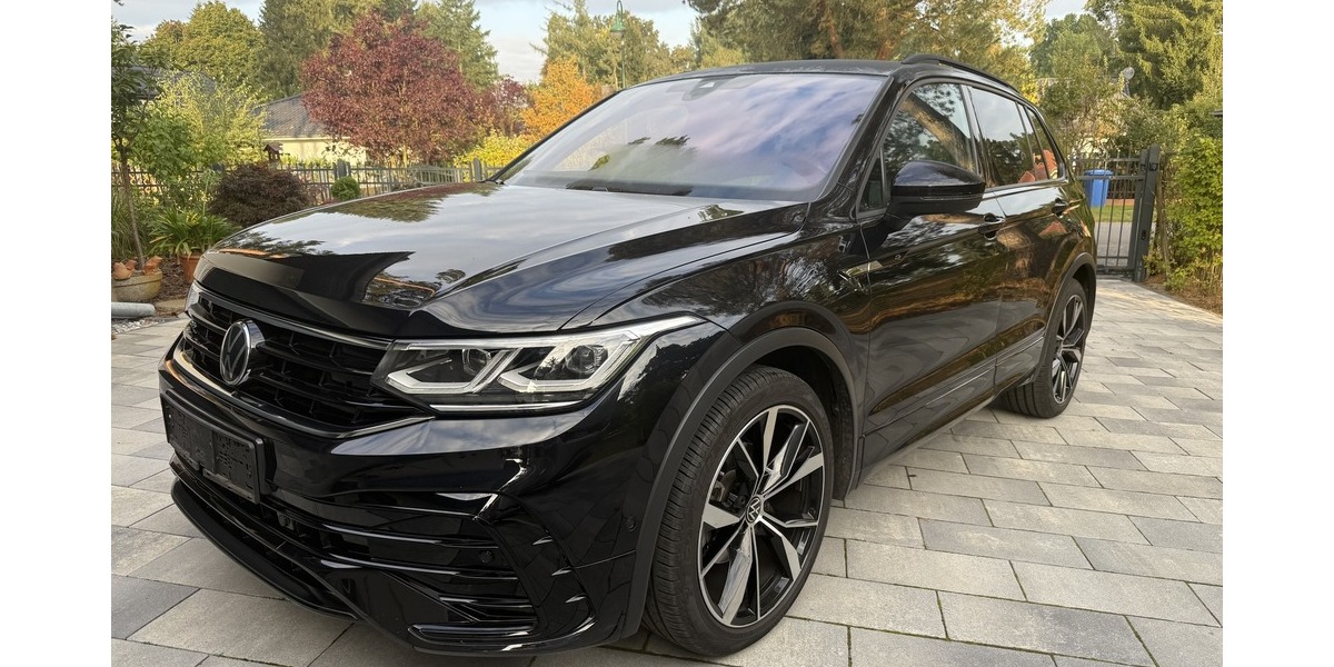 VW Tiguan R-Line Black MATRIX ACC CAM 20 Z HARMAN 57.456 km 31.990 &euro; Berlin 10247