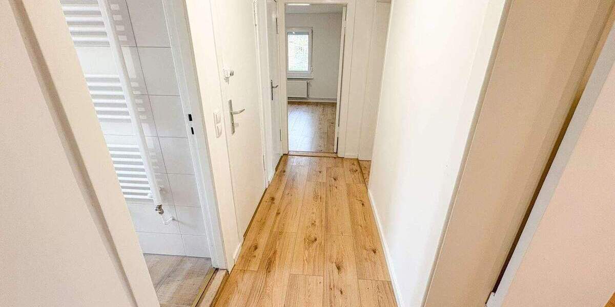 Etagenwohnung Berlin Borsigwalde - 3 Zimmer, 83 m&sup2;, 1.550&euro; | Angebot:25779082