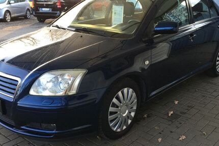 Toyota Avensis 102.454 km 4.980 &euro; Berlin 10315