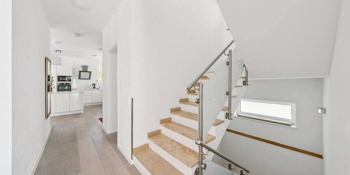 Einfamilienhaus Berlin Zehlendorf - 7 Zimmer, 300 m&sup2;, 2.500.000&euro; | Angebot:26646576
