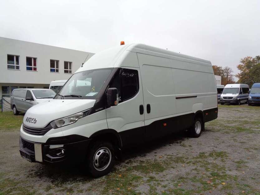 IVECO Daily 300.000 km 12.800 € Berlin 12683