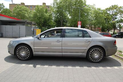 VW Phaeton 123.000 km 13.500 &euro; Berlin 10965