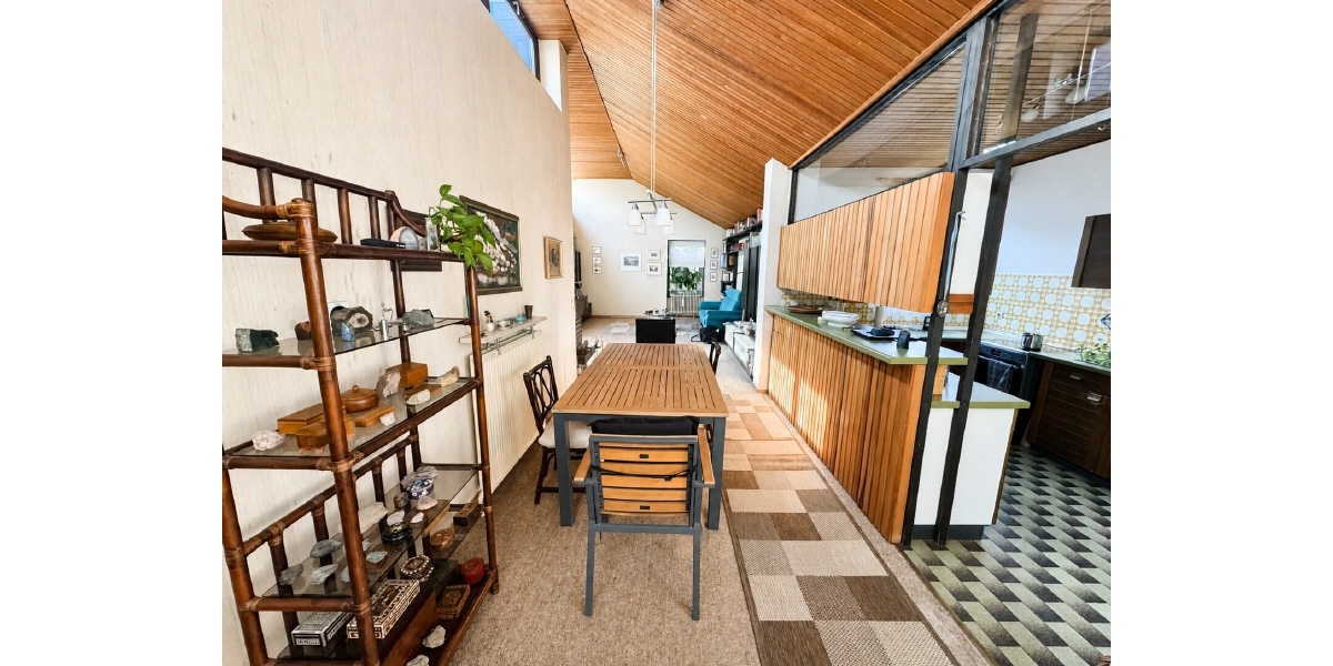 Architektenbungalow mit besonderer Raumhöhe und Südwestterrasse - Bungalow Berlin Tempelhof-Schöneberg | Angebot:26458076