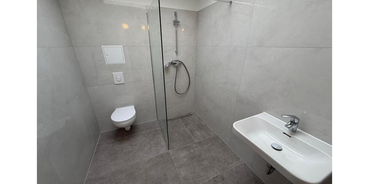 Dachgeschoßwohnung Berlin Treptow-Köpenick - 2 Zimmer, 65 m&sup2;, 1.430&euro; | Angebot:22987352