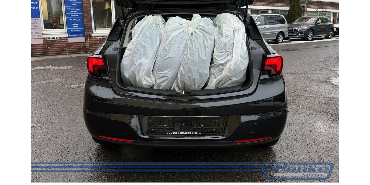 Opel Astra Selection*Tempo*SHZ*Ambiete*SR+WR* 36.084 km 8.890 &euro; Berlin 13187