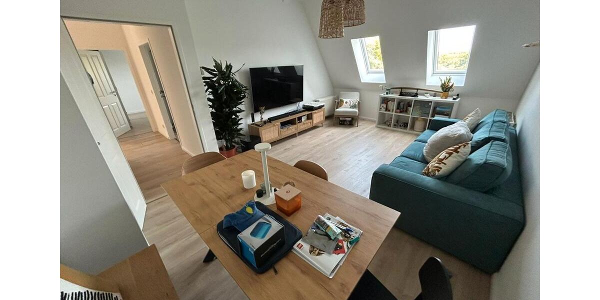 Dachgeschoßwohnung Berlin Treptow-Köpenick - 4 Zimmer, 79 m&sup2;, 1.400&euro; | Angebot:26278833