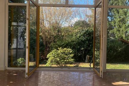 Wohnung Berlin Marzahn-Hellersdorf - 2.5 Zimmer, 124 m&sup2;, 1.500&euro; | Angebot:25786652