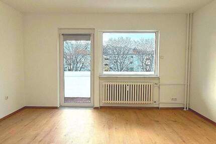 Berlin-Spandau: Kernsaniert & modern – helle 3-Zimmer-Wohnung mit Balkon, Designbad & ruhiger Lage – sofort bezugsfrei & hochwertig ausgestattet! 3 zimmer