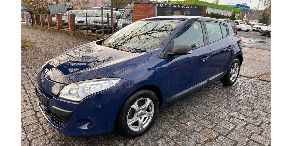 Renault Megane 97.000 km 4.699 &euro; berlin 12527