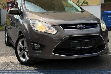 Ford Grand C-Max Champions Edition*SHZ*PDCv+h* 176.659 km 5.280 &euro; Berlin 13187