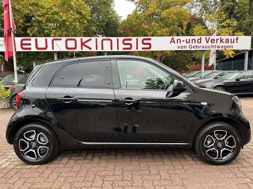 Smart forFour 2.000 km 19.999 € Berlin 10787