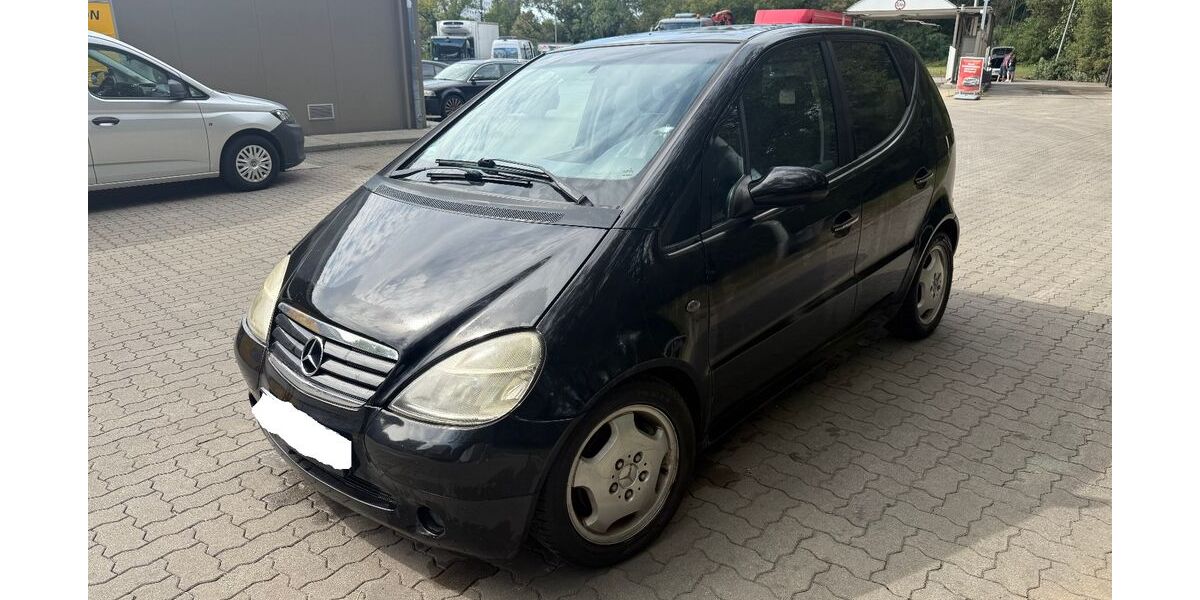 Mercedes-Benz A 190 107.000 km 3.190 € Berlin 13127