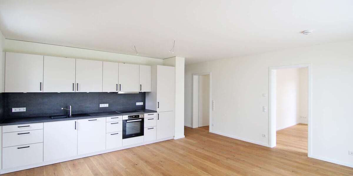 Wohnung zum Mieten in Königs Wusterhausen 1.693 € 128.52 m² 5 zimmer