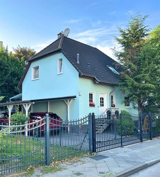 Haus zum Kaufen in Berlin 749.997 € 131 m² 6 zimmer