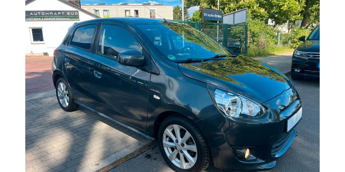 Mitsubishi Space Star 67.000 km 8.000 &euro; Berlin 12349