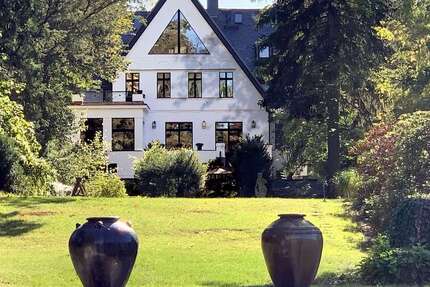 Haus zum Kaufen in Berlin 12.500.000 € 627 m² 1 zimmer