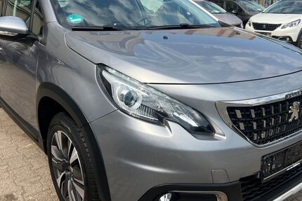 Peugeot 2008 31.000 km 12.990 &euro; Berlin 13581