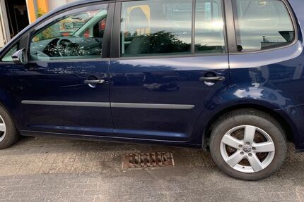 VW Touran 237.383 km 5.990 &euro; Oranienburg 16515