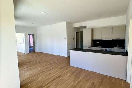 Wohnung Berlin Hakenfelde - 4 Zimmer, 95 m&sup2;, 1.992&euro; | Angebot:26748545