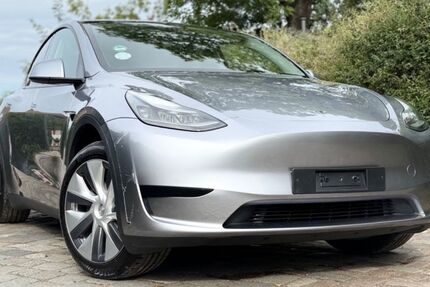 Tesla Model Y 58.165 km 30.499 € Berlin 12099
