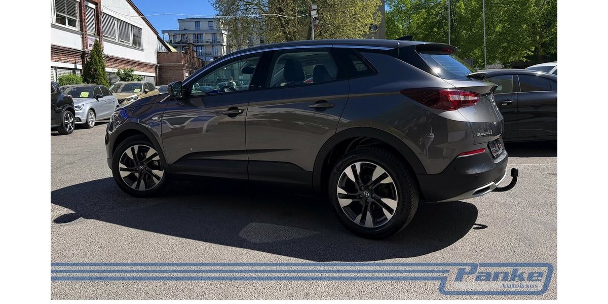Opel Grandland Innovation*AHK*E-Koffer*Pano*Car-Play* 169.817 km 11.480 &euro; Berlin 13187