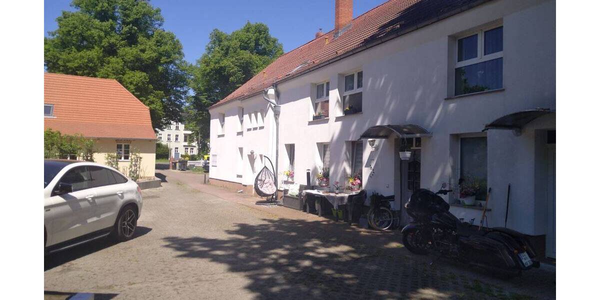 Attraktives Mehrfamilienhaus mit Grundstück und Erweiterungspotential zimmer