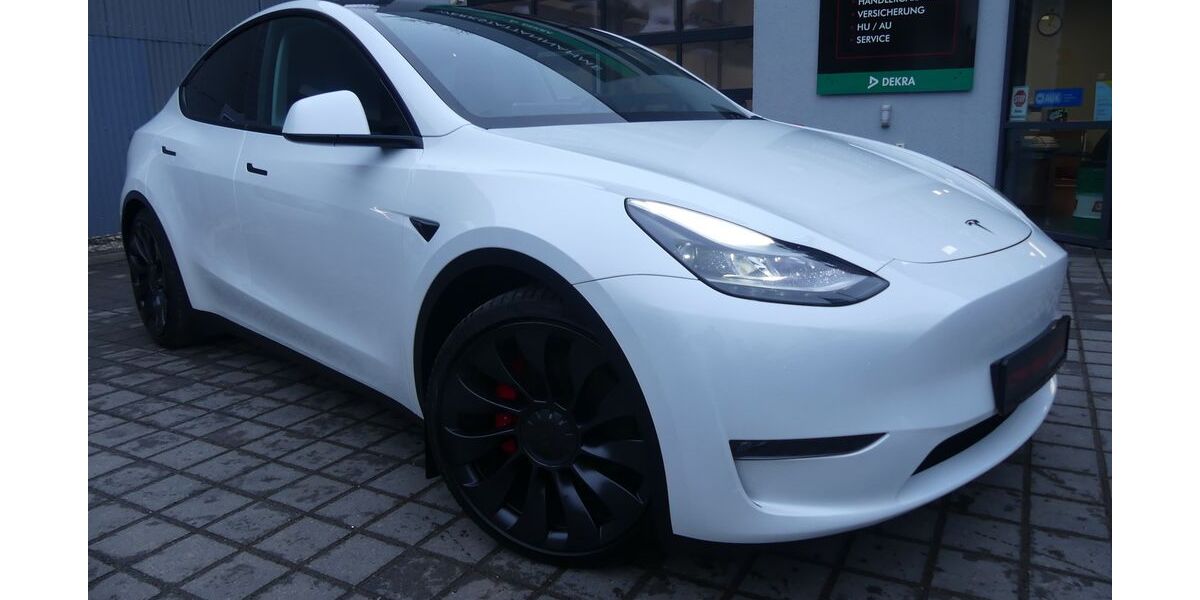 Tesla Model Y 61.277 km 39.600 &euro; Berlin 13156