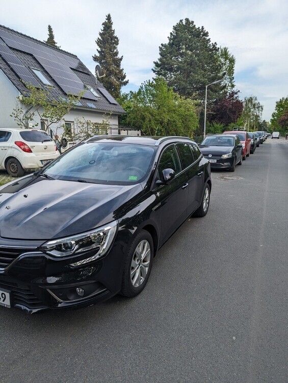 Renault Megane 42.300 km 13.599 € Berlin 10178