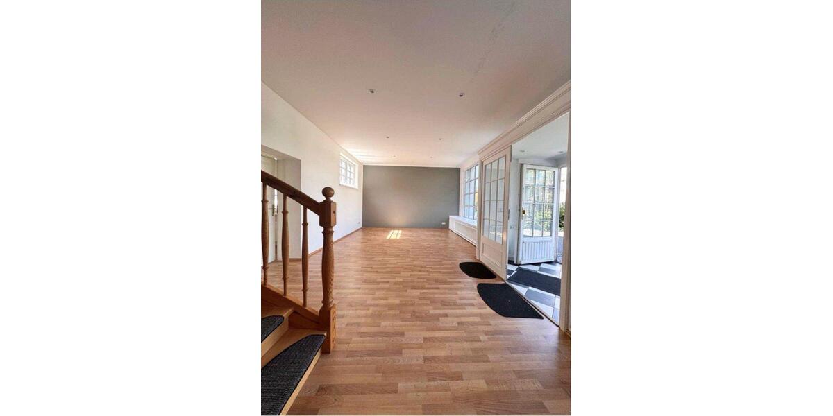 Einfamilienhaus Berlin Marzahn-Hellersdorf - 8 Zimmer, 209 m&sup2;, 3.500&euro; | Angebot:27667159