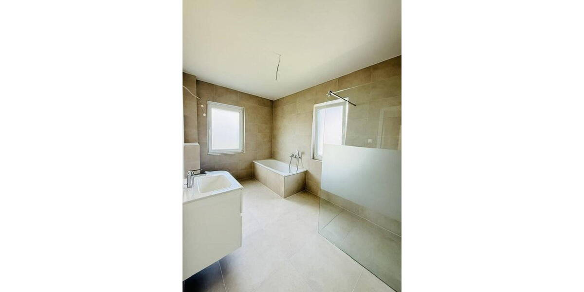 Einfamilienhaus Berlin Kaulsdorf - 4 Zimmer, 154 m&sup2;, 2.800&euro; | Angebot:26355994