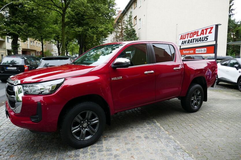 Toyota Hilux 118.421 km 40.950 € Berlin-Tempelhof 12105