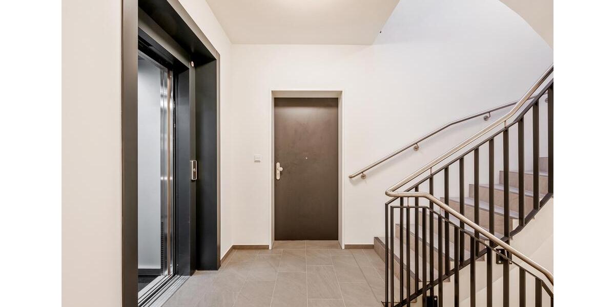 Dachgeschoßwohnung Berlin Tempelhof-Schöneberg - 3 Zimmer, 78 m&sup2;, 1.999&euro; | Angebot:26365093