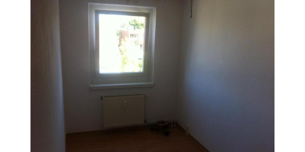 Dachgeschoßwohnung Potsdam Drewitz - 3 Zimmer, 61 m&sup2;, 238.000&euro; | Angebot:24428058