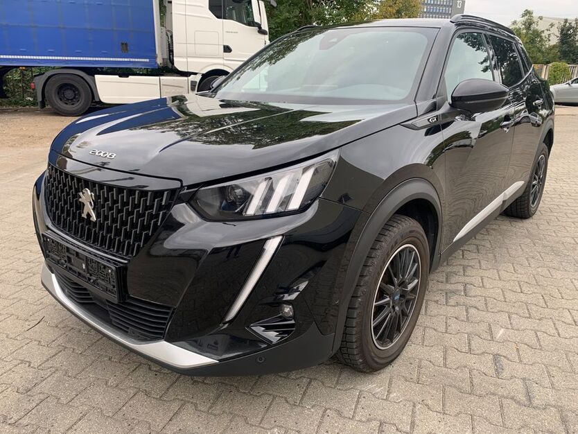 Peugeot 2008 101.700 km 16.900 € Berlin 12057