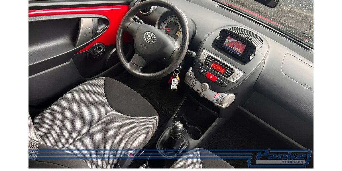 Toyota Aygo Cool Go 5trg*NAV*BT*Klima*LED*USB*Allwetter 119.619 km 5.590 &euro; Berlin 13187