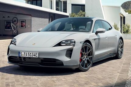 Porsche Taycan 10.825 km 94.330 &euro; Berlin 10587