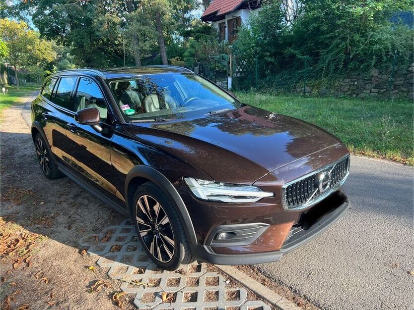 V60 Cross Country