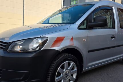 VW Caddy 331.837 km 4.680 &euro; Berlin 13055