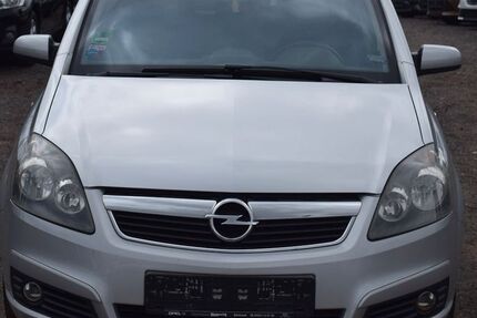 Opel Zafira 120.000 km 3.999 &euro; Berlin 13597