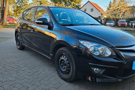 Hyundai i30 146.000 km 2.600 &euro; Stahnsdorf 14532