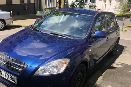 Kia Ceed 133.000 km 2.099 &euro; Berlin 10178