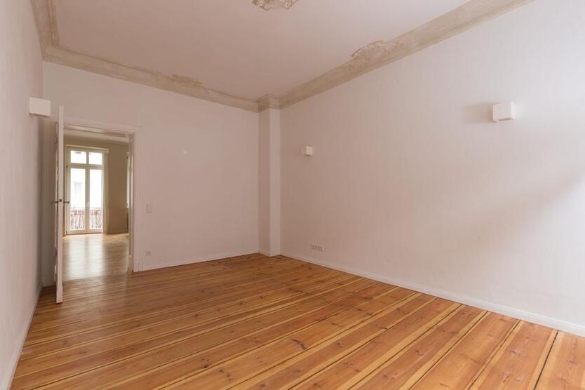 4-Raum-Wohnung mit Balkon und EBK in Berlin Neukölln - von privat