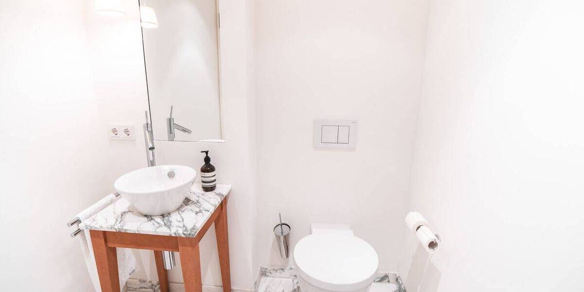 Etagenwohnung Berlin Mitte - 2 Zimmer, 94 m&sup2;, 1.350.000&euro; | Angebot:25709970