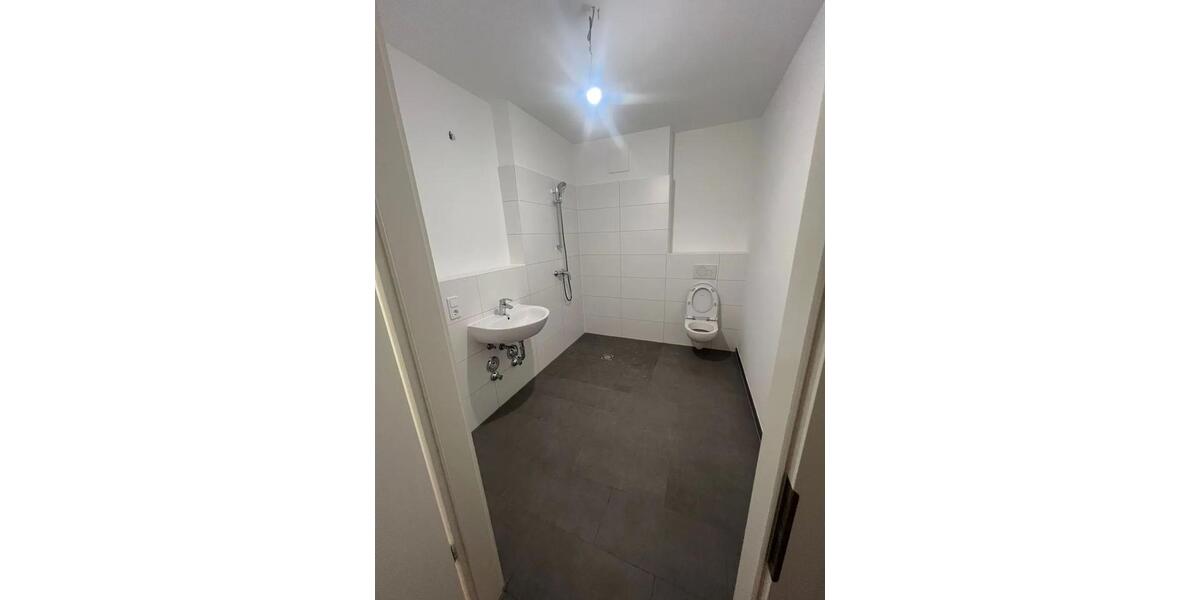 Etagenwohnung Berlin Lichtenberg - 1 Zimmer, 37 m&sup2;, 665&euro; | Angebot:26002257