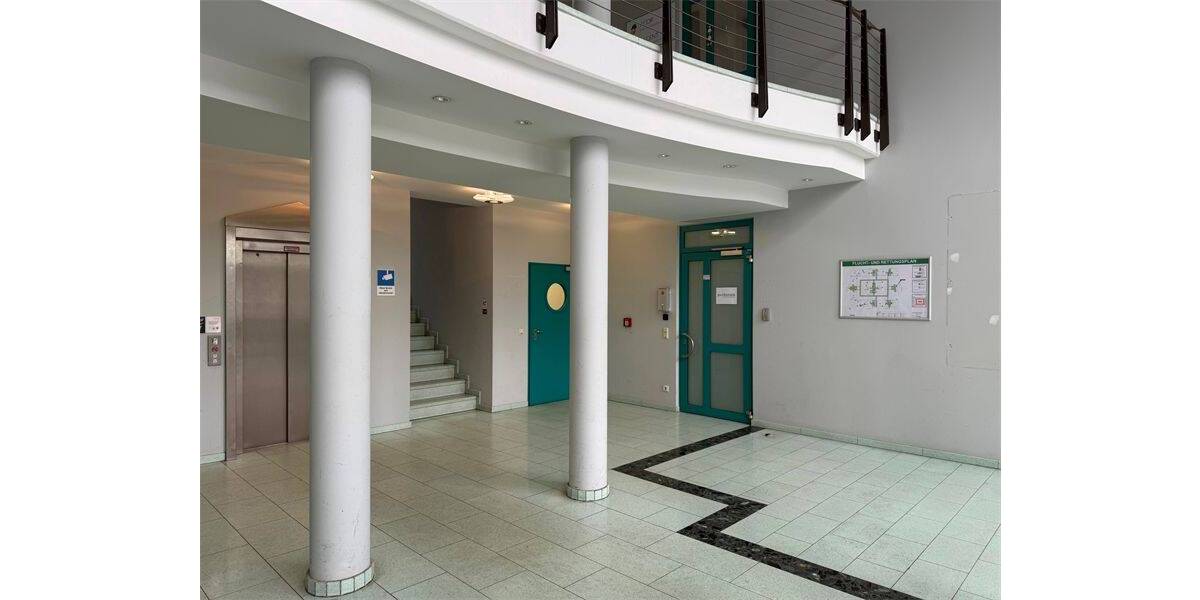 Gewerbeobjekt Teltow - 2 Zimmer, 113 m&sup2;, 1.159&euro; | Angebot:25985489