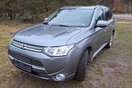 Mitsubishi Plug-in Hybrid Outlander 207.000 km 10.500 &euro; Rüdnitz 16321