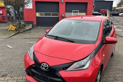 Toyota Aygo (X) 56.921 km 7.500 &euro; Bernau bei Berlin 16321
