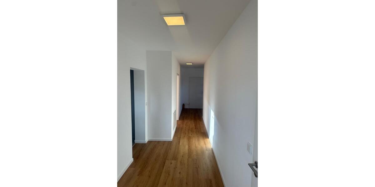 Dachgeschoßwohnung Ahrensfelde - 3 Zimmer, 86 m&sup2;, 1.600&euro; | Angebot:24830398