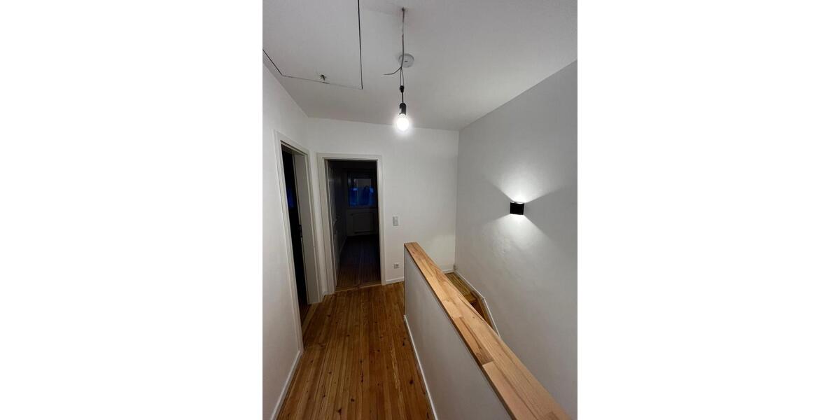 Charmantes Mittelhaus mit Garten in Berlin-Kladow 4 zimmer